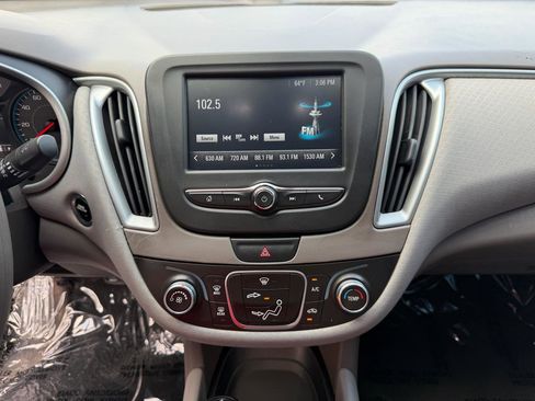 Used 2017 Chevrolet Malibu LS image 26