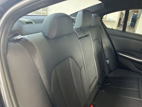 Used 2020 BMW 330i Sedan w/ Convenience Package RWD image 29