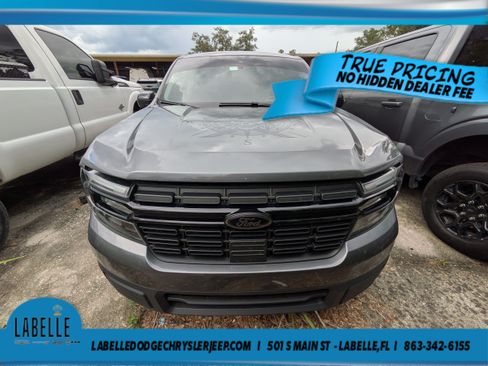 Used 2024 Ford Maverick Lariat w/ Black Appearance Package FWD image 3