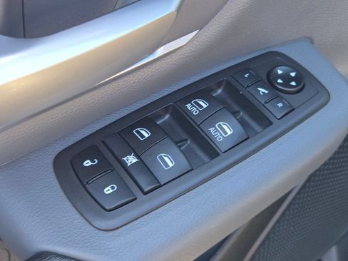 Used 2021 RAM 1500 Lone Star AWD/4WD image 22