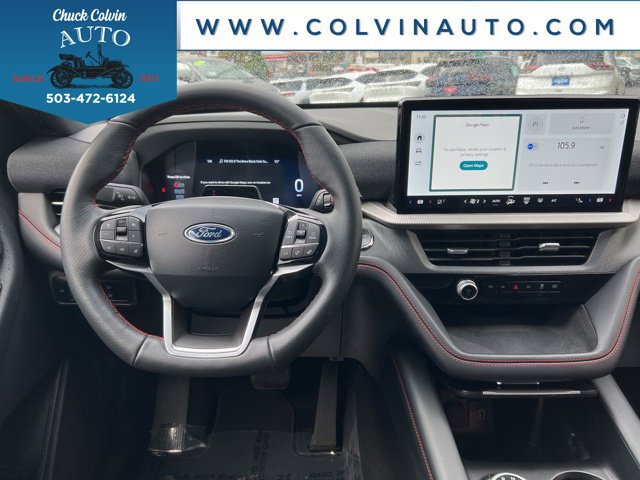 Used 2025 Ford Explorer ST-Line w/ ST-Line Street Pack AWD/4WD image 18