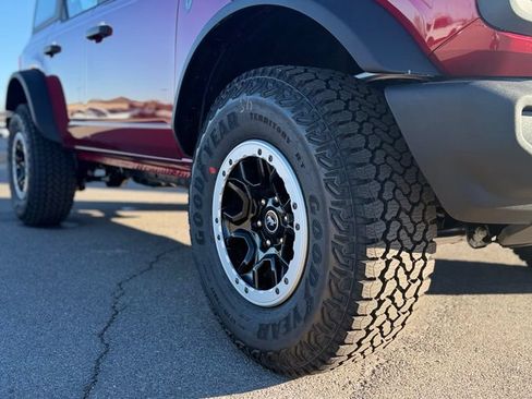 New 2025 Ford Bronco 4-Door w/ Sasquatch Package AWD/4WD image 2