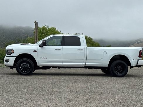 Used 2024 RAM 3500 Laramie w/ Night Edition AWD/4WD image 7