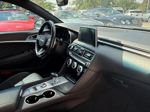 Used 2019 Genesis G70 2.0T Advanced w/ Sport Package AWD/4WD image 14