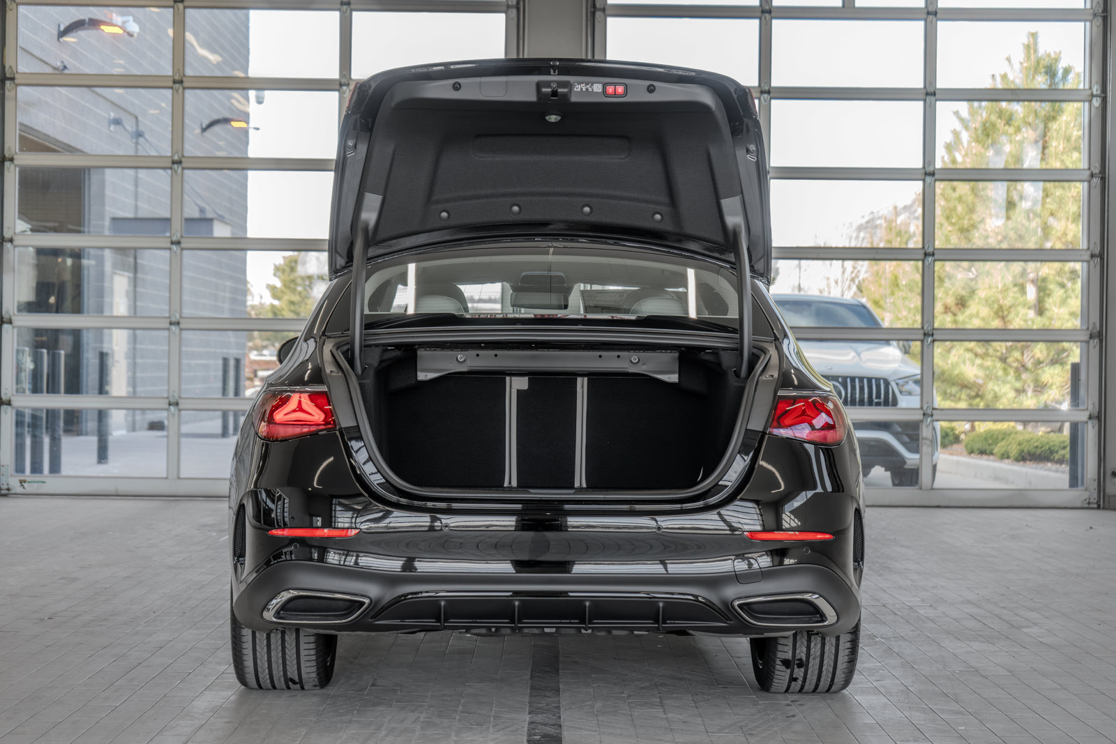 Used 2026 Mercedes-Benz E 450 4MATIC Sedan image 16