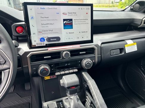 New 2026 Toyota 4Runner TRD Off-Road Premium AWD/4WD image 17