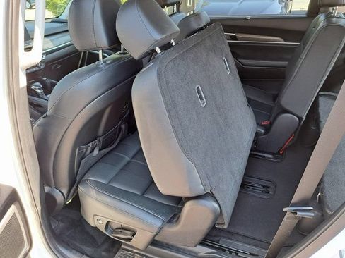 Used 2020 Kia Telluride EX FWD image 29