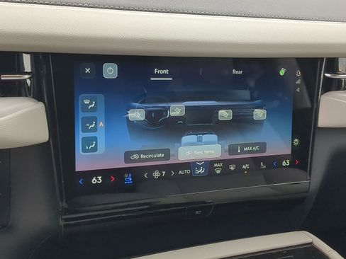 New 2026 Lincoln Navigator L Reserve AWD/4WD image 18