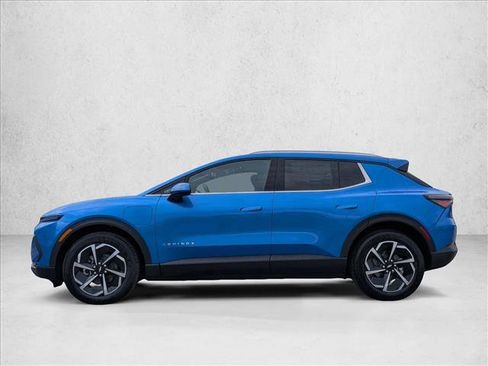 New 2026 Chevrolet Equinox EV LT image 8