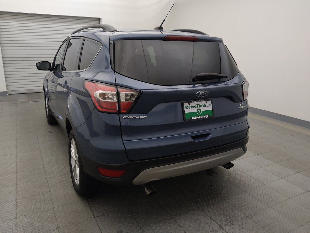 Used 2018 Ford Escape SE FWD image 6