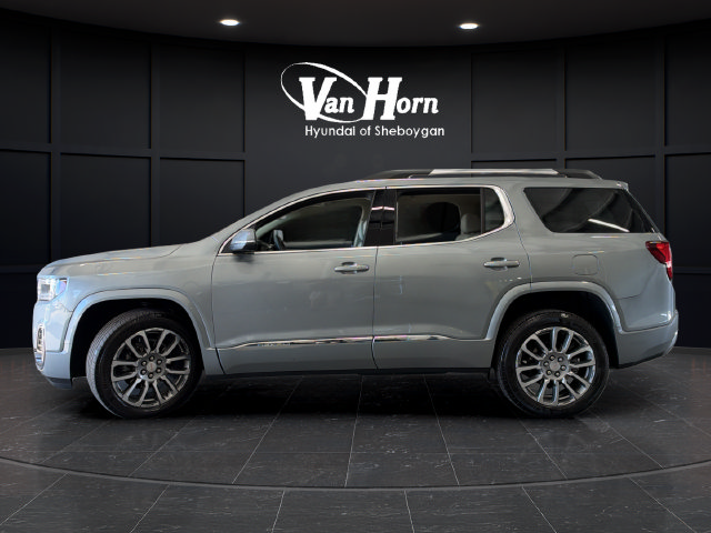 Used 2023 GMC Acadia Denali w/ Denali Technology Package AWD/4WD image 4
