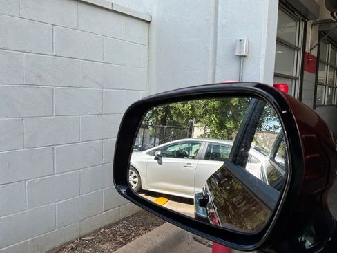 Used 2026 Kia Carnival FWD image 20