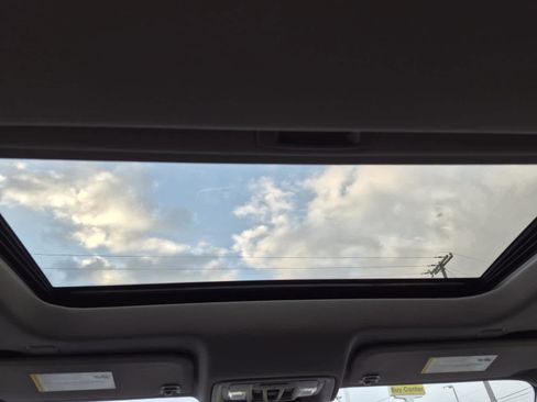 Used 2024 GMC Sierra 2500 Denali w/ Denali Reserve Package image 18