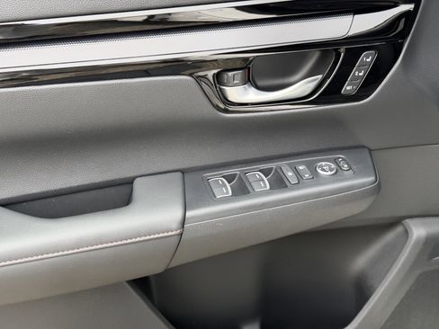 Used 2024 Honda CR-V Sport Touring image 10