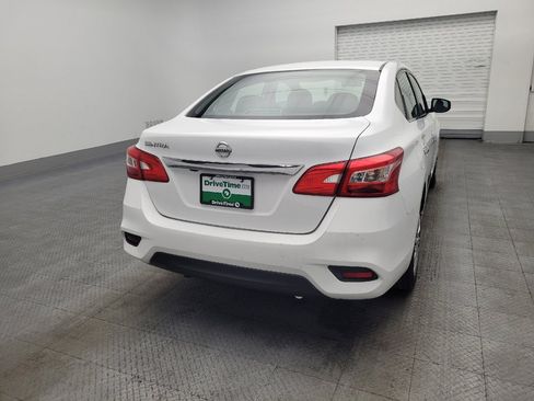 Used 2018 Nissan Sentra S image 7
