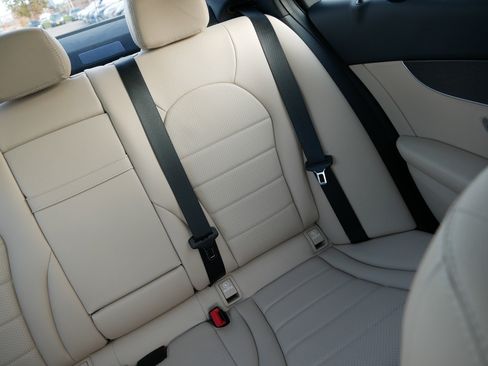 Used 2019 Mercedes-Benz C 300 4MATIC Sedan image 14