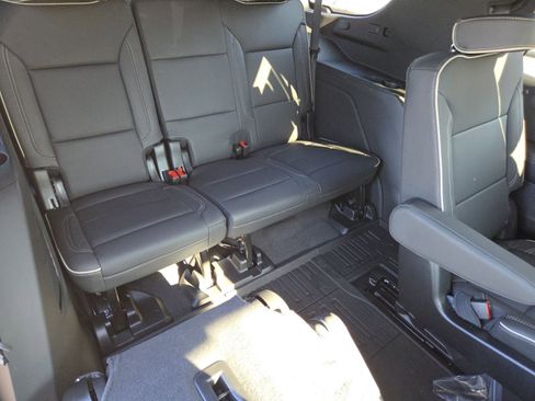 New 2026 GMC Yukon Elevation image 27