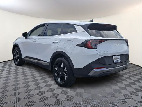 Certified 2026 Kia Sportage LX w/ LX Convenience Package AWD/4WD image 4