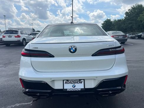 Certified 2024 BMW 760i xDrive 760i xDrive w/ Autobahn Package image 6