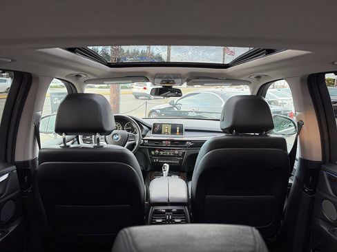 Used 2016 BMW X5 xDrive40e image 11