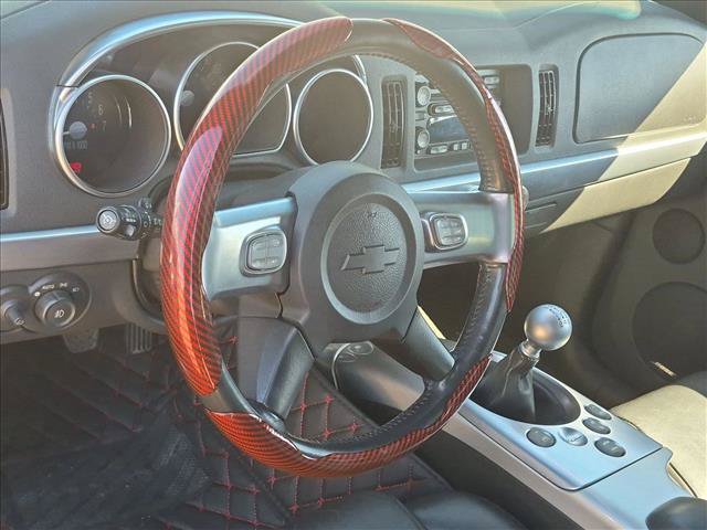 Used 2005 Chevrolet SSR w/ Preferred Equipment Group RWD image 10