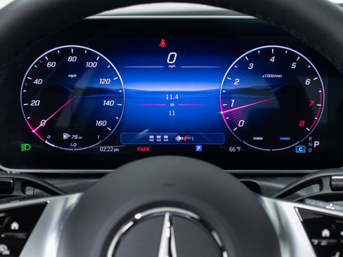 Used 2025 Mercedes-Benz C 300 4MATIC Sedan image 21