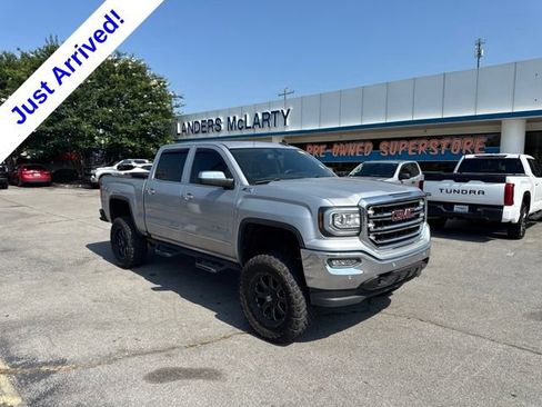 Used 2017 GMC Sierra 1500 SLT w/ SLT Premium Package AWD/4WD image 1