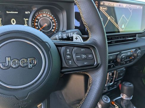 Used 2025 Jeep Wrangler Unlimited Rubicon 392 image 19