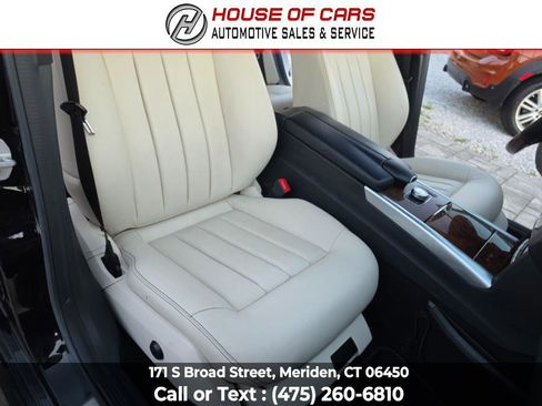 Used 2014 Mercedes-Benz E 350 4MATIC Sedan image 44