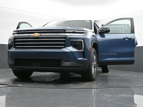 New 2026 Chevrolet Traverse LT w/ LPO, Floor Liner Package image 67
