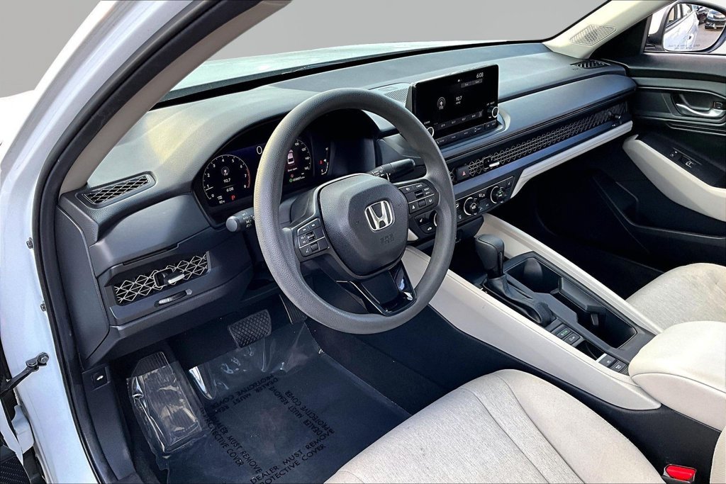 Used 2024 Honda Accord EX image 14