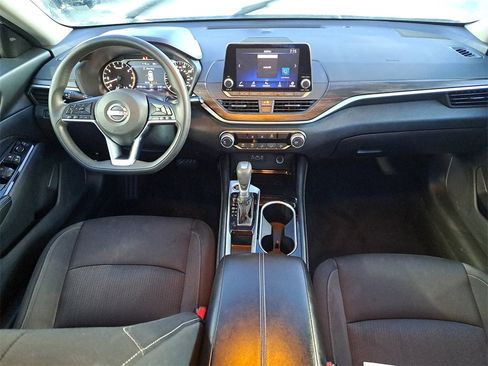 Certified 2023 Nissan Altima 2.5 SV image 9