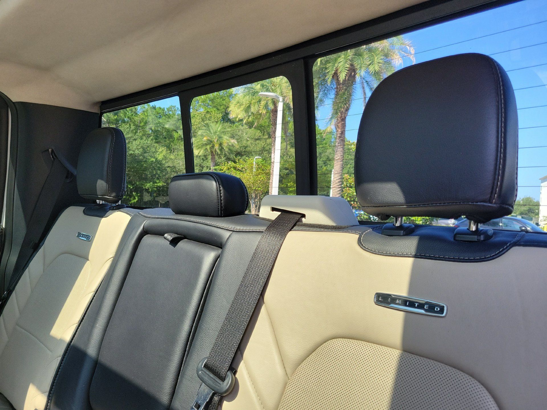 Used 2021 Ford F250 Limited AWD/4WD image 16