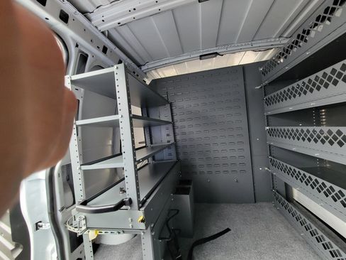 Used 2022 GMC Savana 2500 RWD image 38