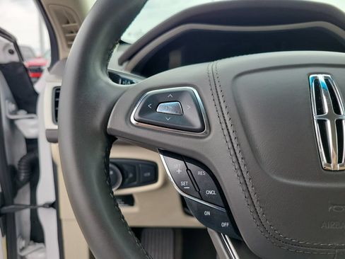 Used 2019 Lincoln MKZ Premiere AWD/4WD image 24