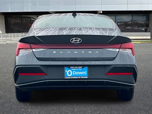 New 2026 Hyundai Elantra SE FWD image 8