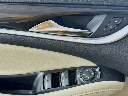 Used 2020 Buick Enclave Essence w/ Sound and Sites Package image 20