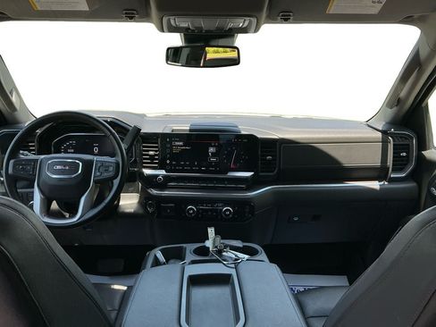 Used 2025 GMC Sierra 1500 SLT AWD/4WD image 10