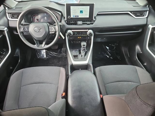 Used 2025 Toyota RAV4 LE AWD/4WD image 22