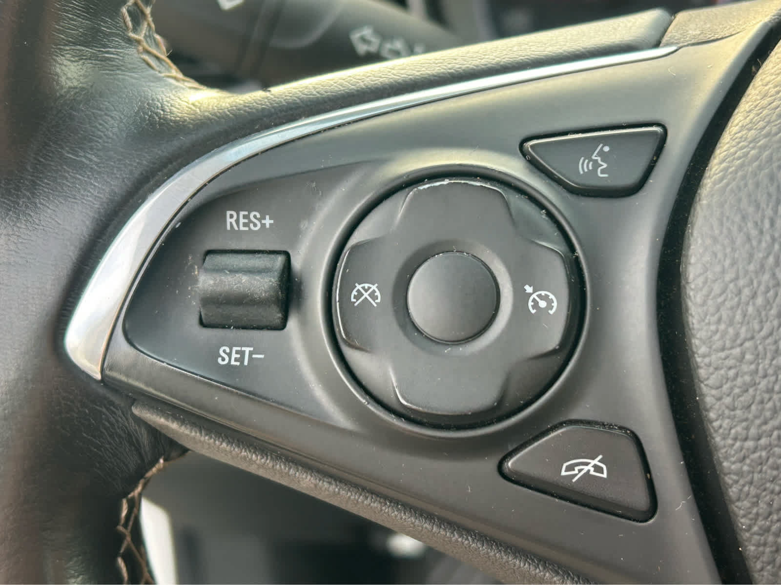 Used 2019 Buick Regal Preferred FWD image 20