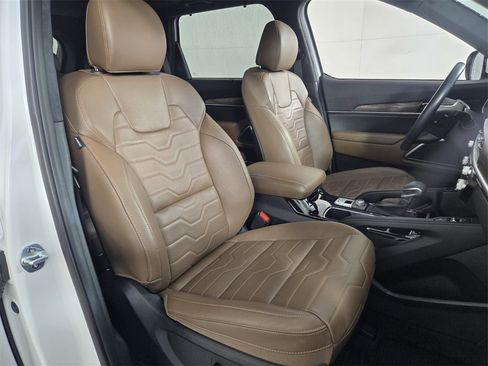 Used 2021 Kia Telluride SX w/ SX Prestige Package image 18