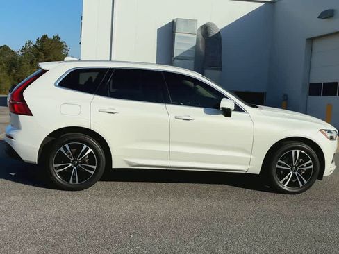 Used 2021 Volvo XC60 T5 Momentum AWD/4WD image 9