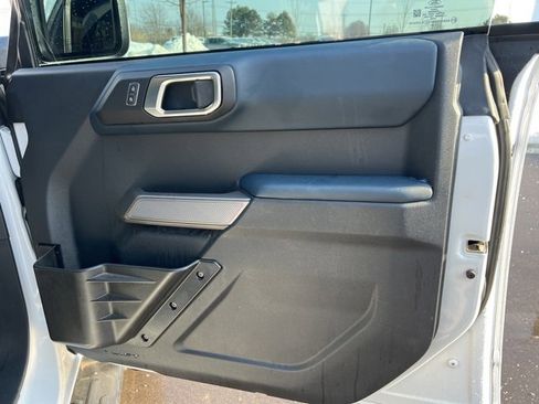 Used 2022 Ford Bronco Outer Banks image 10