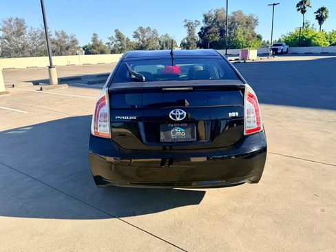 Used 2013 Toyota Prius Two FWD image 17