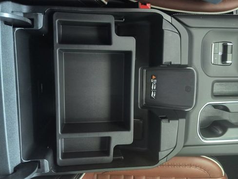 Used 2025 GMC Sierra 2500 Denali Ultimate AWD/4WD image 20