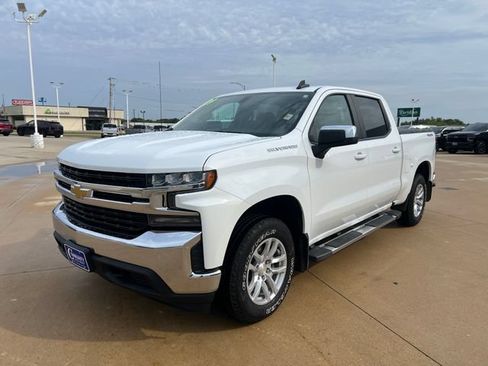 Certified 2019 Chevrolet Silverado 1500 LT w/ Convenience Package AWD/4WD image 3