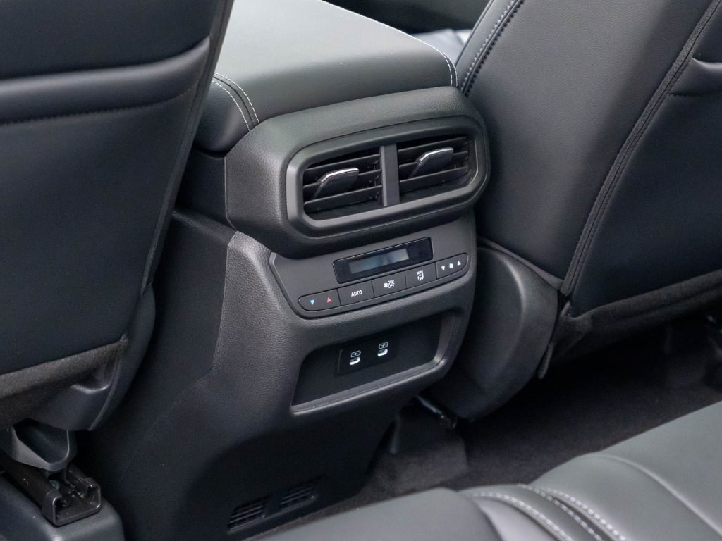 New 2026 Honda Pilot Touring image 21