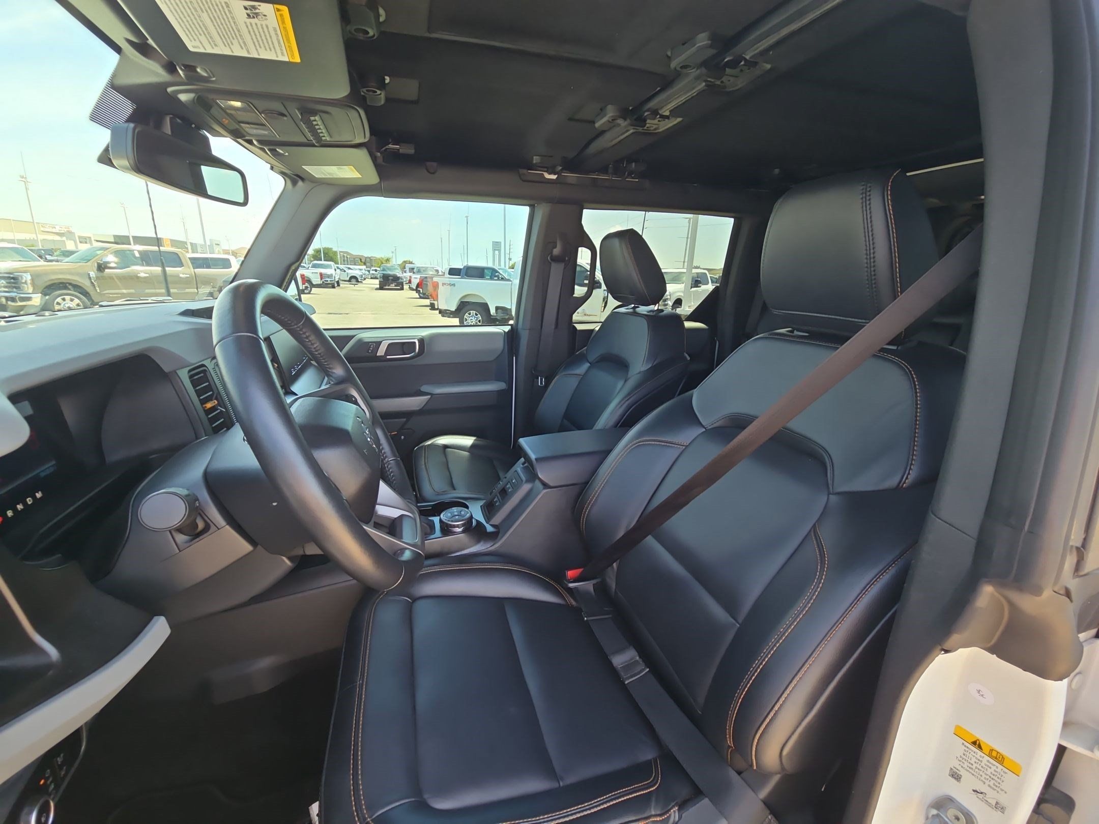 Used 2023 Ford Bronco Badlands w/ Sasquatch Package AWD/4WD image 16