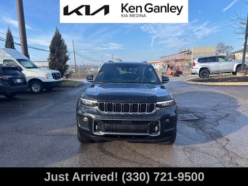 Used 2021 Jeep Grand Cherokee L Overland w/ Luxury Tech Group IV image 2