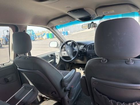 Used 2007 Dodge Grand Caravan SXT FWD image 17